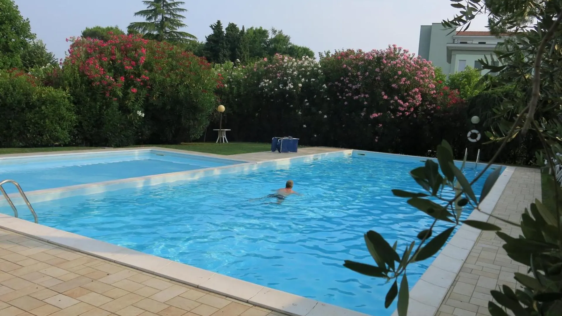 Residenza Dei Pini Apartment Desenzano del Garda